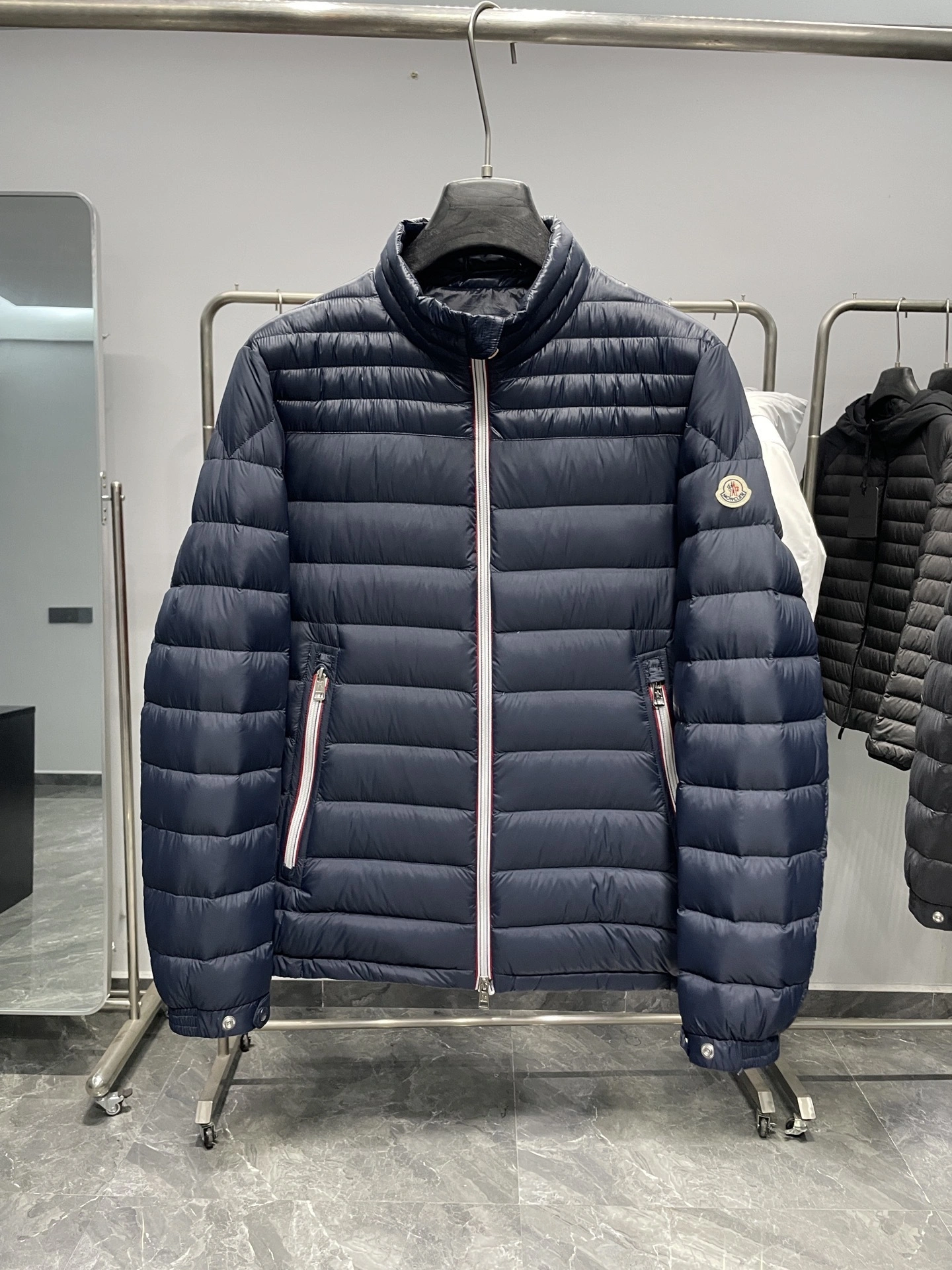 wg.luxury-- 7o9385r Down jacket white duck down nylon 2colour item: E-F000J1308-2
